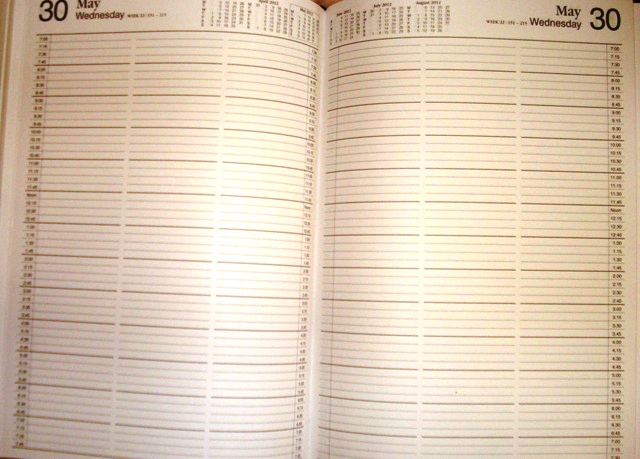 Collins 2024 144F Appointment Diary A4 2 Pages to A Day 15 Min.